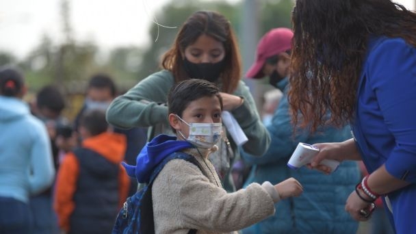 Crean manual para un retorno paulatino y seguro a las aulas