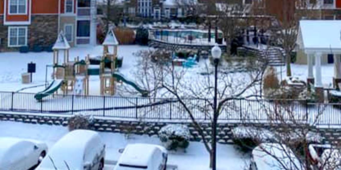 Tormenta azota el sureste de EEUU con nieve y lluvia helada