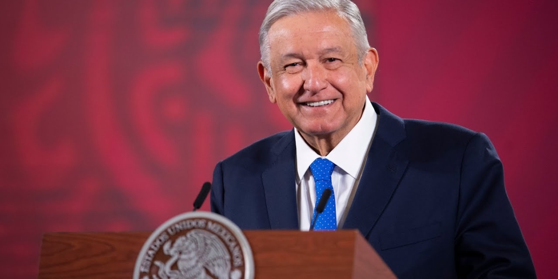 AMLO anuncia “gira informativa” sobre reforma eléctrica