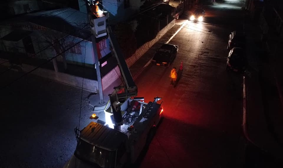 Avanzan los trabajos de Alumbrado Público