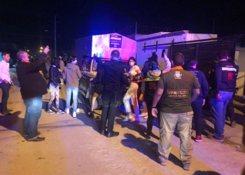 Clausuran fiesta con 200 menores de edad alcoholizados en Torreón