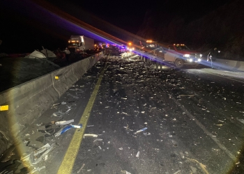 Cierran carretera por accidente