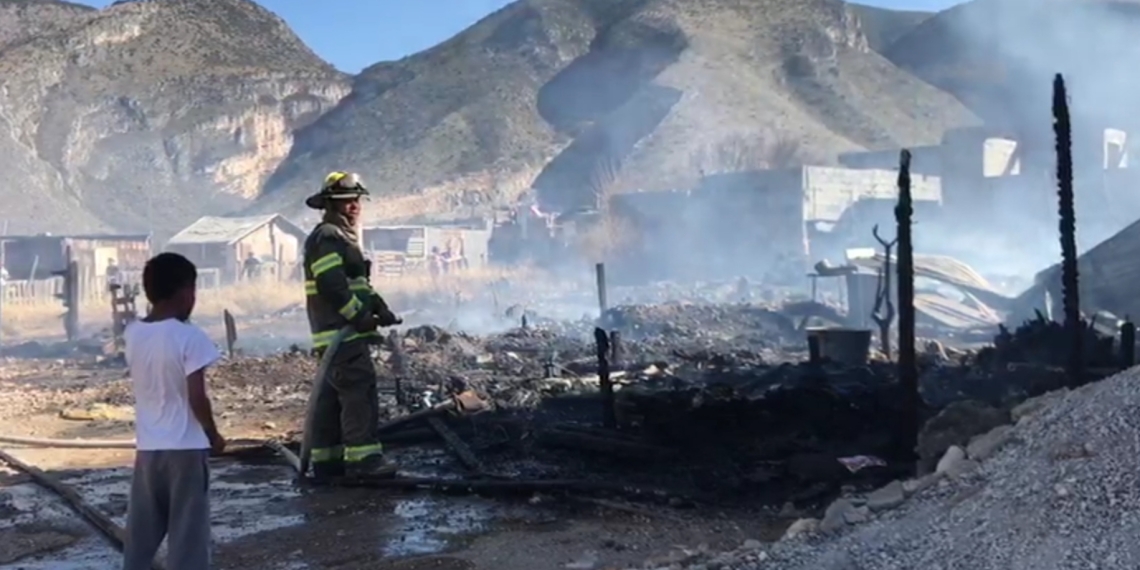 Se incendian tejabanes