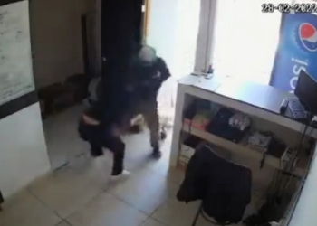 Hombre golpea a una mujer en Ramos Arizpe