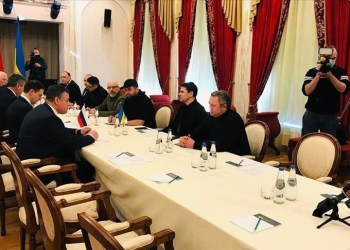Las delegaciones rusa y ucraniana se reúnen para conversar