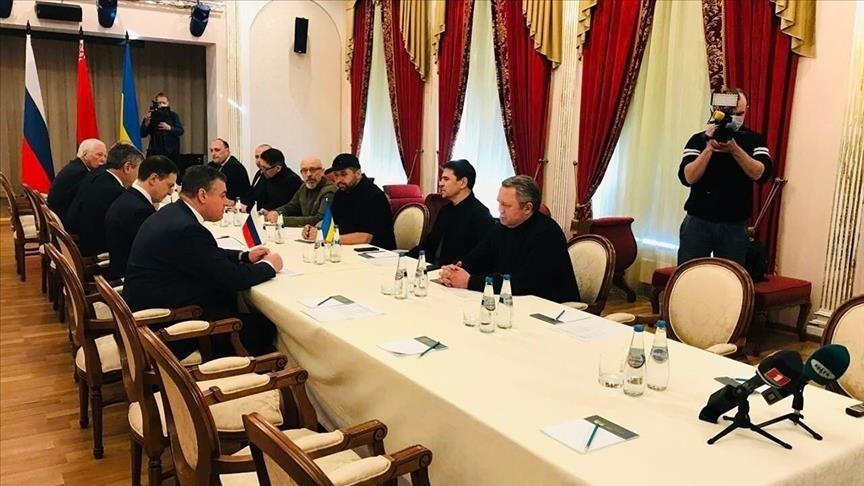 Las delegaciones rusa y ucraniana se reúnen para conversar