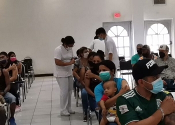Desconocen servidores de la nación cambios en el certificado de vacunación