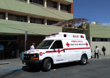 Intenta mujer matar a sus tres hijos