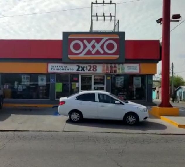 Presentan denuncia por robo violento en OXXO