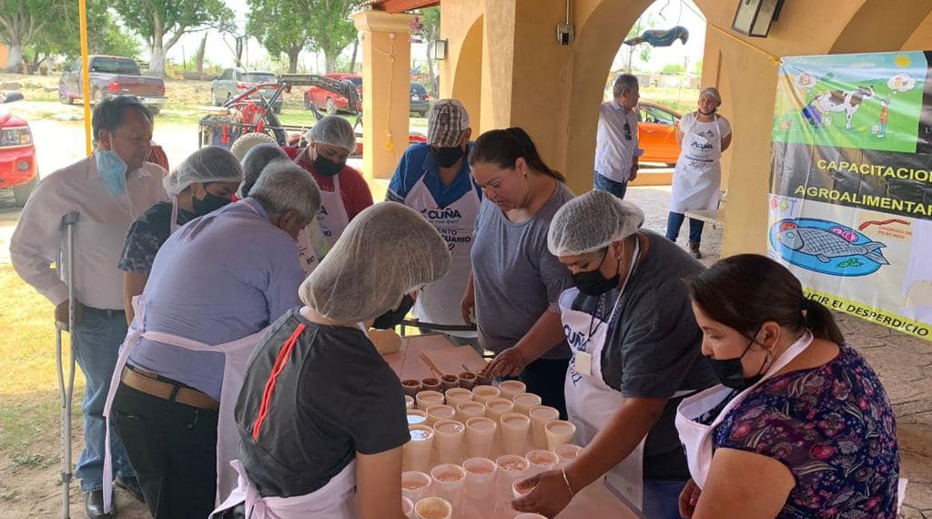 Imparten talleres en comunidades rurales