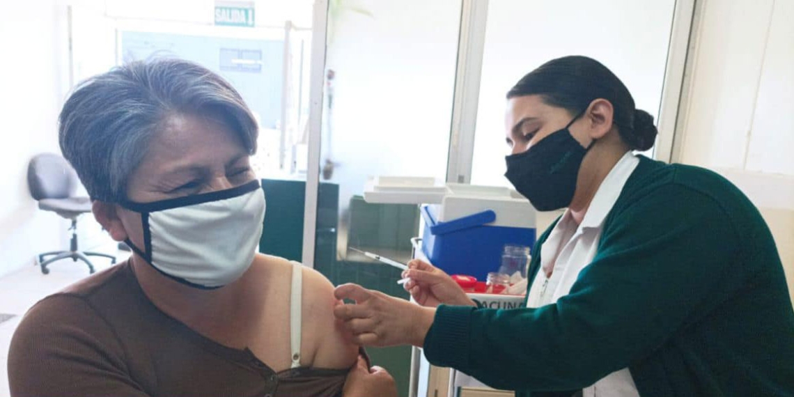 Clínicas y hospitales del IMSS aplicarán vacunas Anticovid19