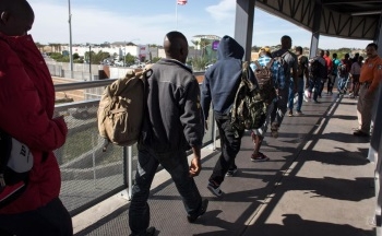 Se prepara EUA para oleada de migrantes