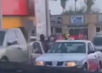 Detienen a presunto agresor de mujer; la subió a un vehículo a la fuerza