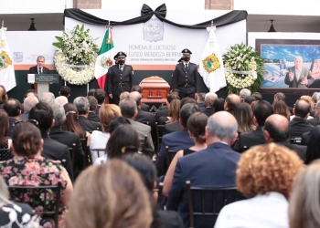 Dan último adiós a Eliseo Mendoza Berrueto