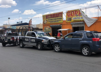 Muere hombre adentro de un restaurante