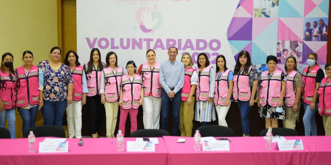 Rinde protesta el voluntariado DIF Acuña 2022-2024