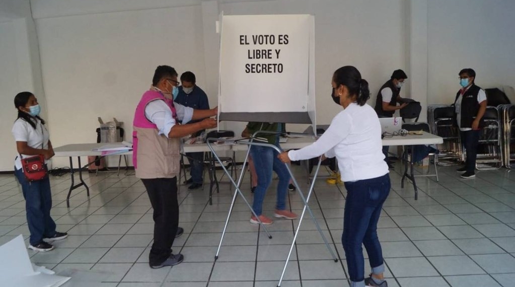 Inicia la apertura de casillas en los estados en donde este domingo habrá elecciones