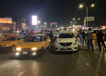 Bloquean tránsito, exigen atención