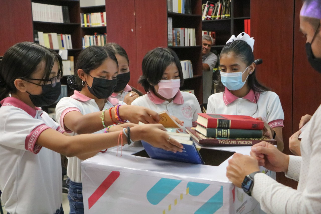 Inicia campaña de donación de libros