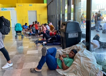 Saturan Central de Autobuses más de mil migrantes