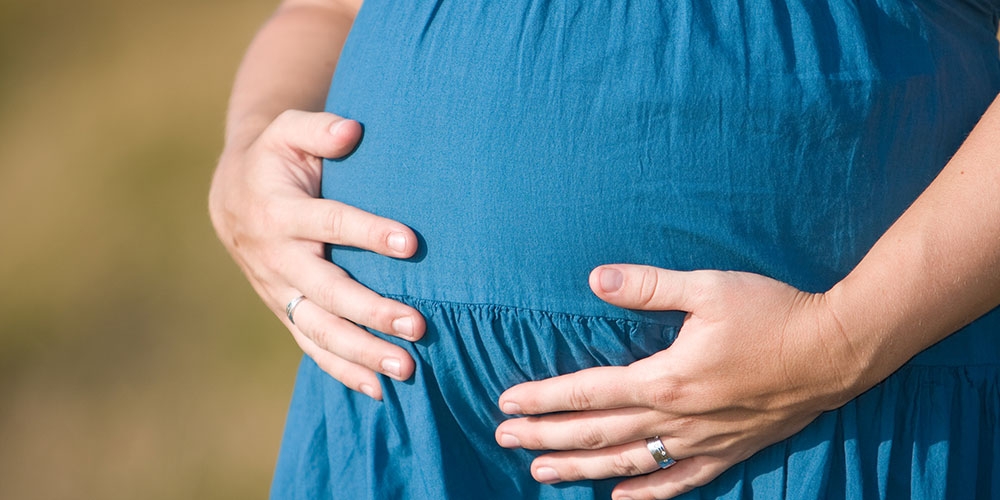 Bebes de madres que padecieron COVID-19 muestran cambios en el neurodesarrollo