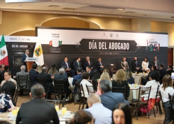 La labor de los abogados es decisiva para sostener el equilibrio y la gobernabilidad: MARS