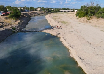 Realizan trabajos de limpieza en el arroyo Las Vacas