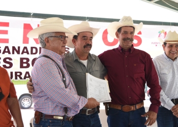 Entregan apoyos de Mejoramiento Genético a ganaderos de Coahuila Centro-Desierto