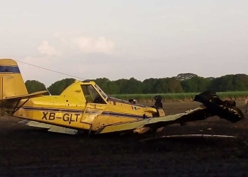 Avioneta fumigadora aterriza de emergencia en ejido de Chiapas
