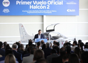 Despegó ‘Halcón 2’ primer avión 100% mexicano