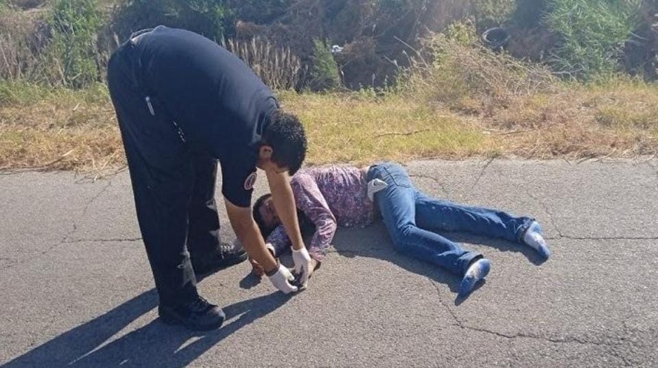 Migrante hondureño es localizado inconsciente