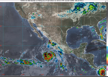 Estelle se intensifica a huracán categoría 1