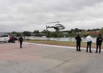 Pese a operativos continúan cruzando migrantes por el Río Bravo