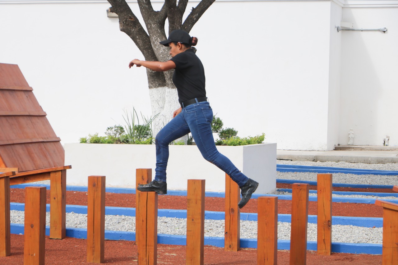 48 cadetes ingresan a la nueva Academia de Policía
