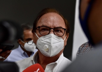 Variantes de Ómicron generarían una sexta ola de contagios COVID-19