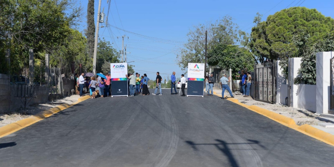 Se benefician vecinos de la Lázaro Cárdenas con obra de pavimentación