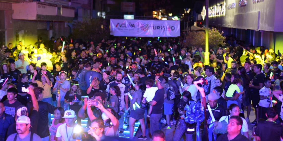 Carrera Nocturna “Electric Run” rotundo éxito con 2,500 corredores