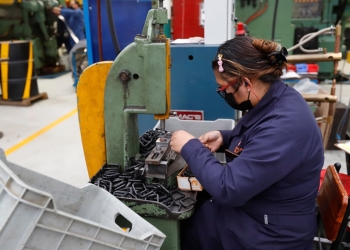 Se benefician 2.9 millones de trabajadores