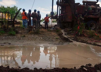Analizan muestras de agua en El Pinabete