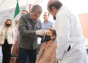 Programa ‘Cambiando Vidas’ llega a mil cirugías de catarata en Coahuila