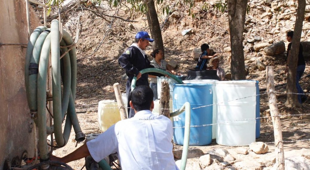 Falla Eléctrica los deja sin agua: 46 colonias afectadas