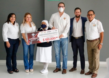Sociedad y estado, juntos por ‘AMA’: entregan donativos DIF Coahuila y Algodoneros de Unión Laguna