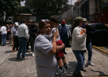 Un terremoto de 7.4 sacude México el mismo día de los sismos de 1985 y 2017