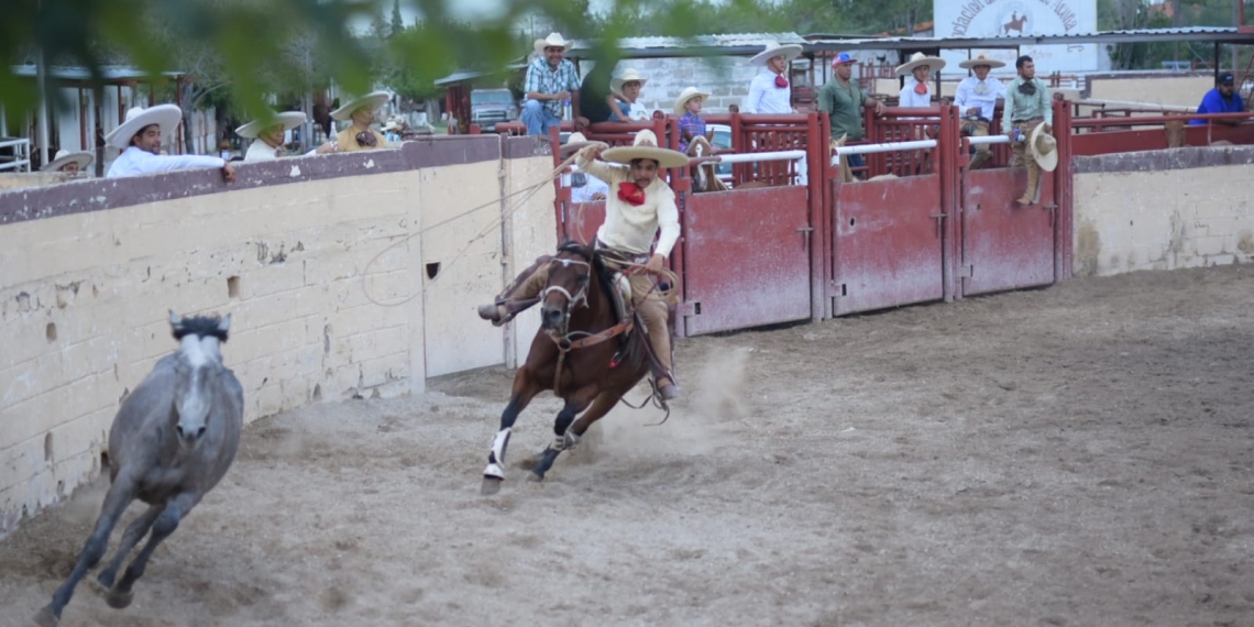 Cierran con una competencia charra
