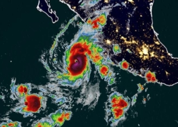 Huracán ‘Orlene’ es ‘potencialmente catastrófico’, alerta Nayarit; preparan albergues y suspenden clases