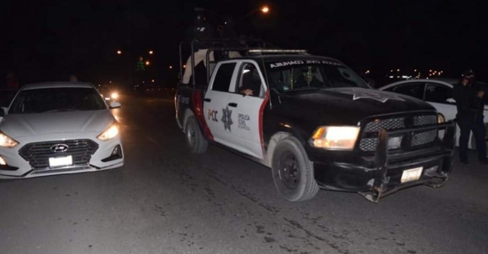 Policía del estado grave al ser navajeado