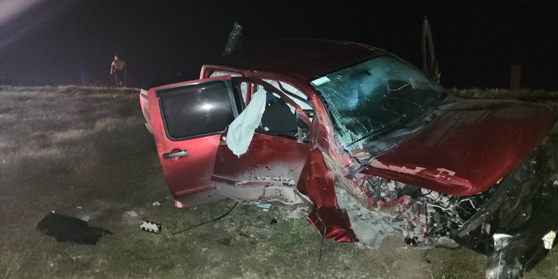 Provoca accidente carretero al circular a exceso de velocidad