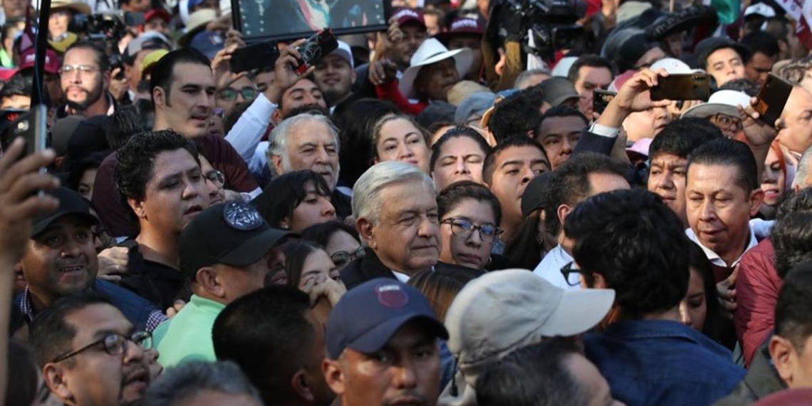 AMLO marcha del Ángel de la Independencia al Zócalo por 4 años de su gobierno