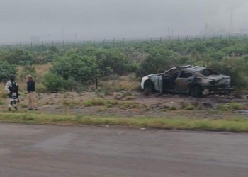 Se quema patrulla de Guardia Nacional tras ser chocada sobre la 57