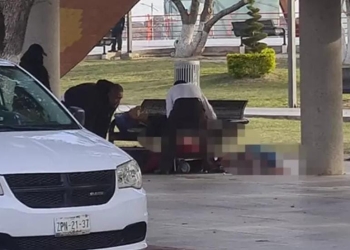 Murió de un infarto mujer encontrada en plaza pública